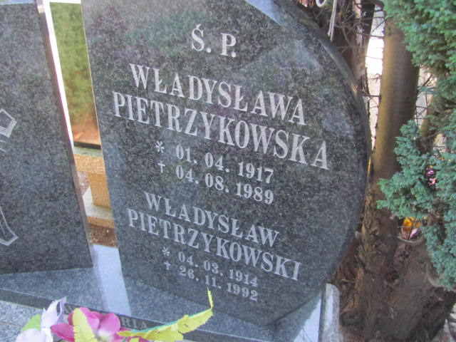 Władysława Pietrzykowska 1917 Świdnica - Grobonet - Wyszukiwarka osób pochowanych