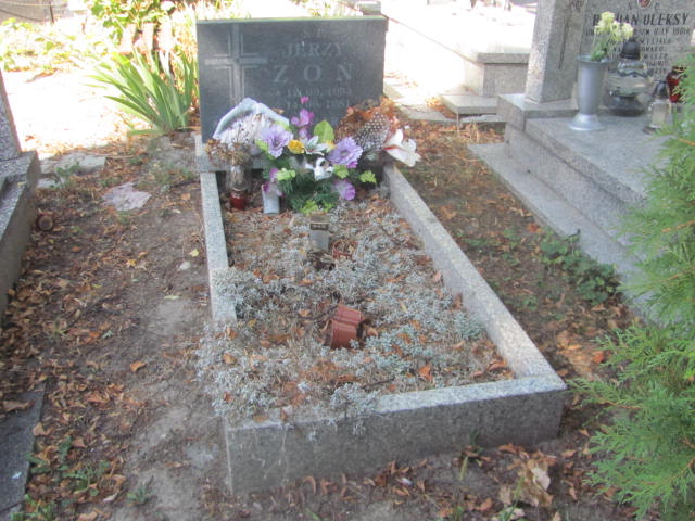 Grób Jerzy Zoń