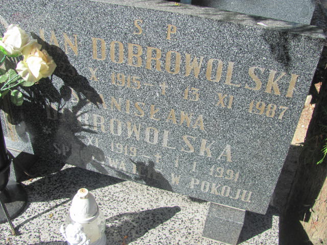 Jan Dobrowolski 1915 Świdnica - Grobonet - Wyszukiwarka osób pochowanych