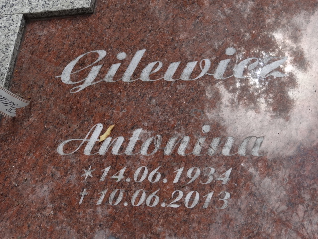Grób Antonina Gilewicz