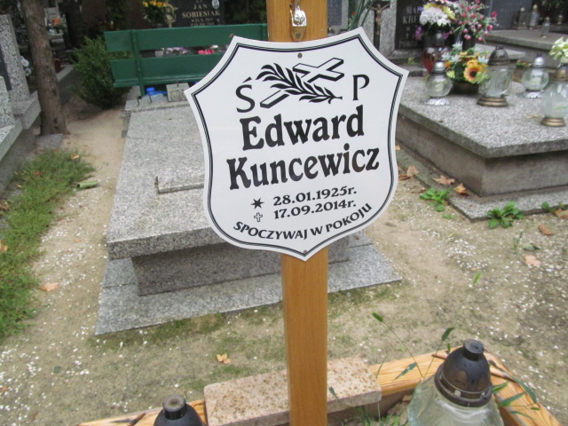 Edward Kuncewicz 1925 Świdnica - Grobonet - Wyszukiwarka osób pochowanych