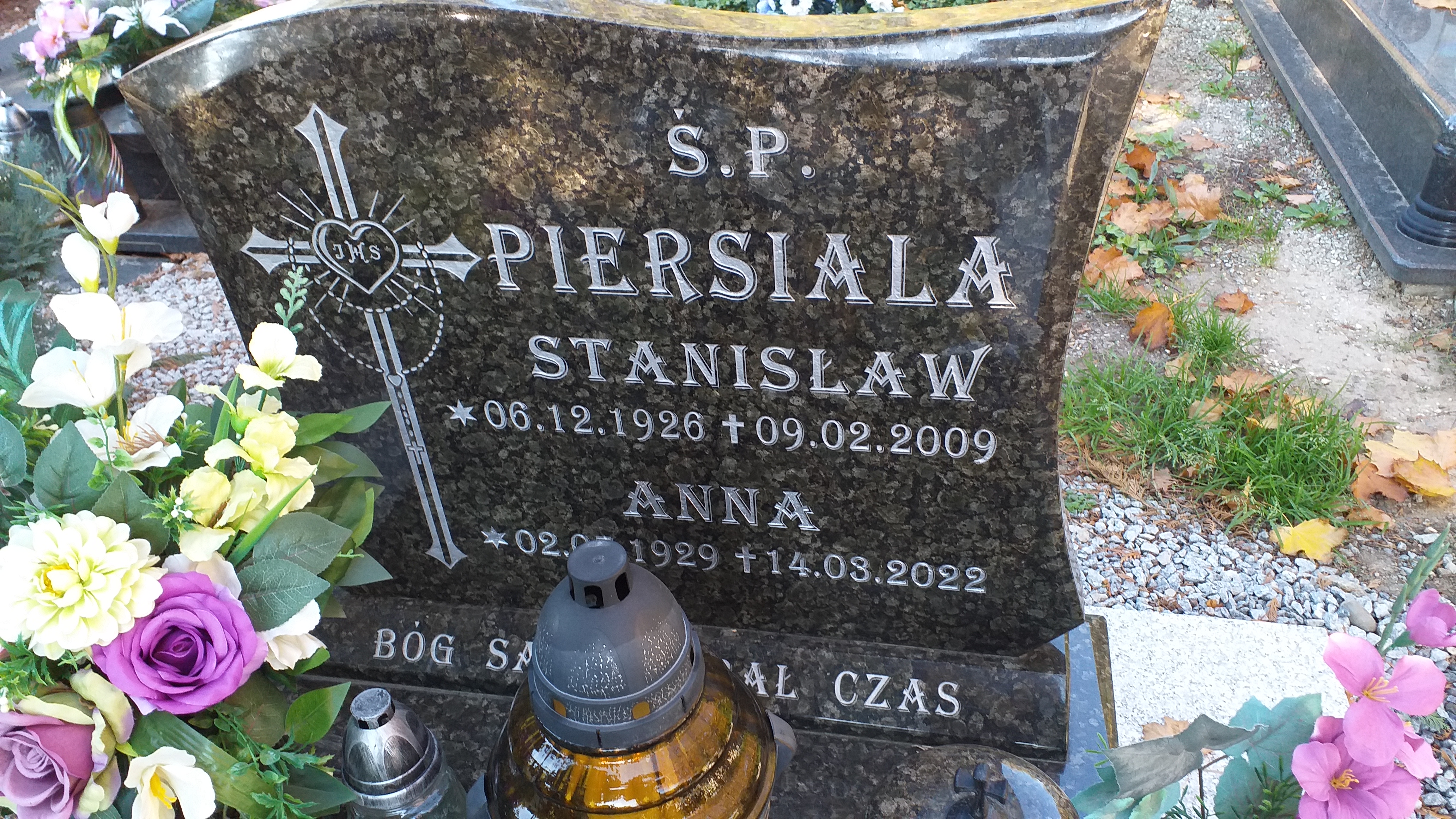 Grób Anna Piersiala